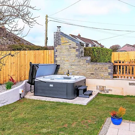 4 Bed In Looe 82227 Holiday home